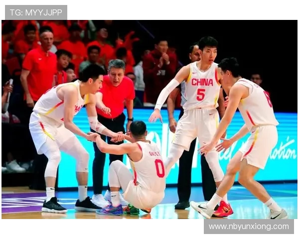 中国男篮迎战埃及队全力争胜展现实力与团队精神