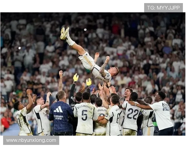 克罗斯：从中场大师到足球战术革新的引领者之路